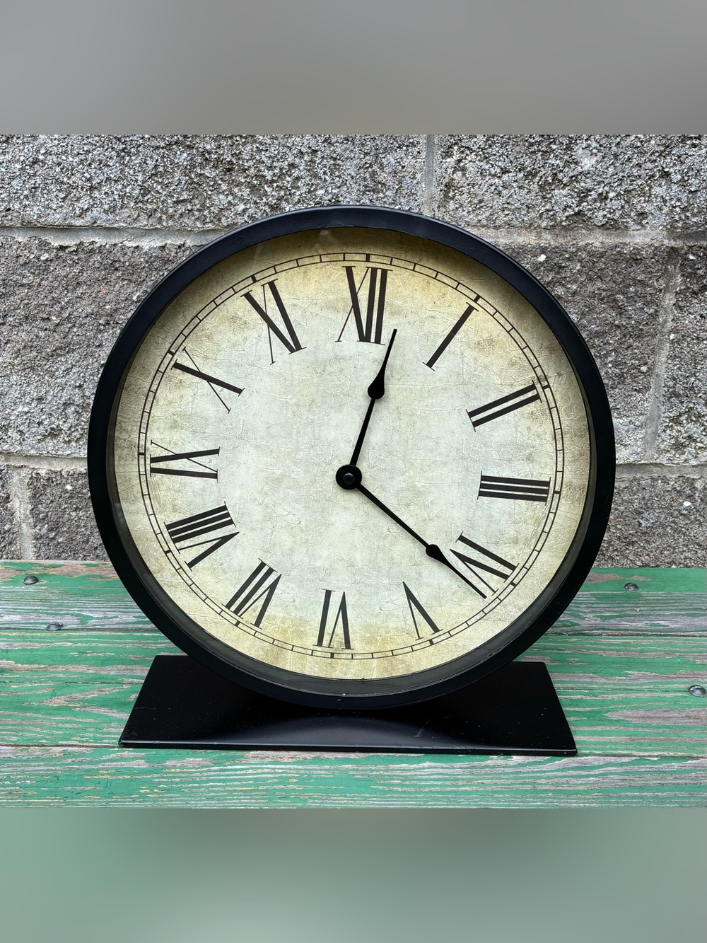 Desk Clock Roman Numbers Metal Frame Retro Minimalist Vintage Style Distressed